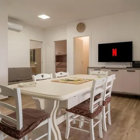 A Due Passi Dal Mare Villa