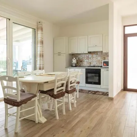 A Due Passi Dal Mare *