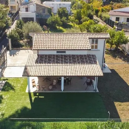 Villa A Due Passi Dal Mare Mandra Capreria